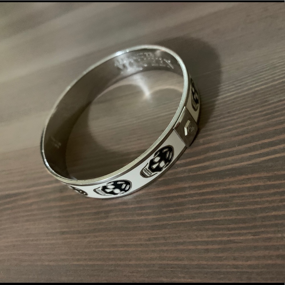 Alexander McQueen white enamel skull bracelet - Picture 3 of 4